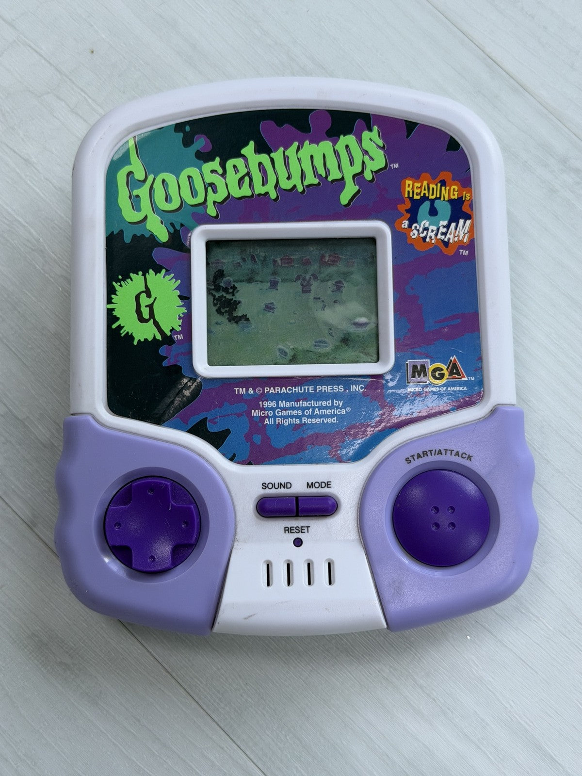 Goosebumps Reading is a Scream 1996 MGA LCD Handheld Game R.L. Stine WORKS