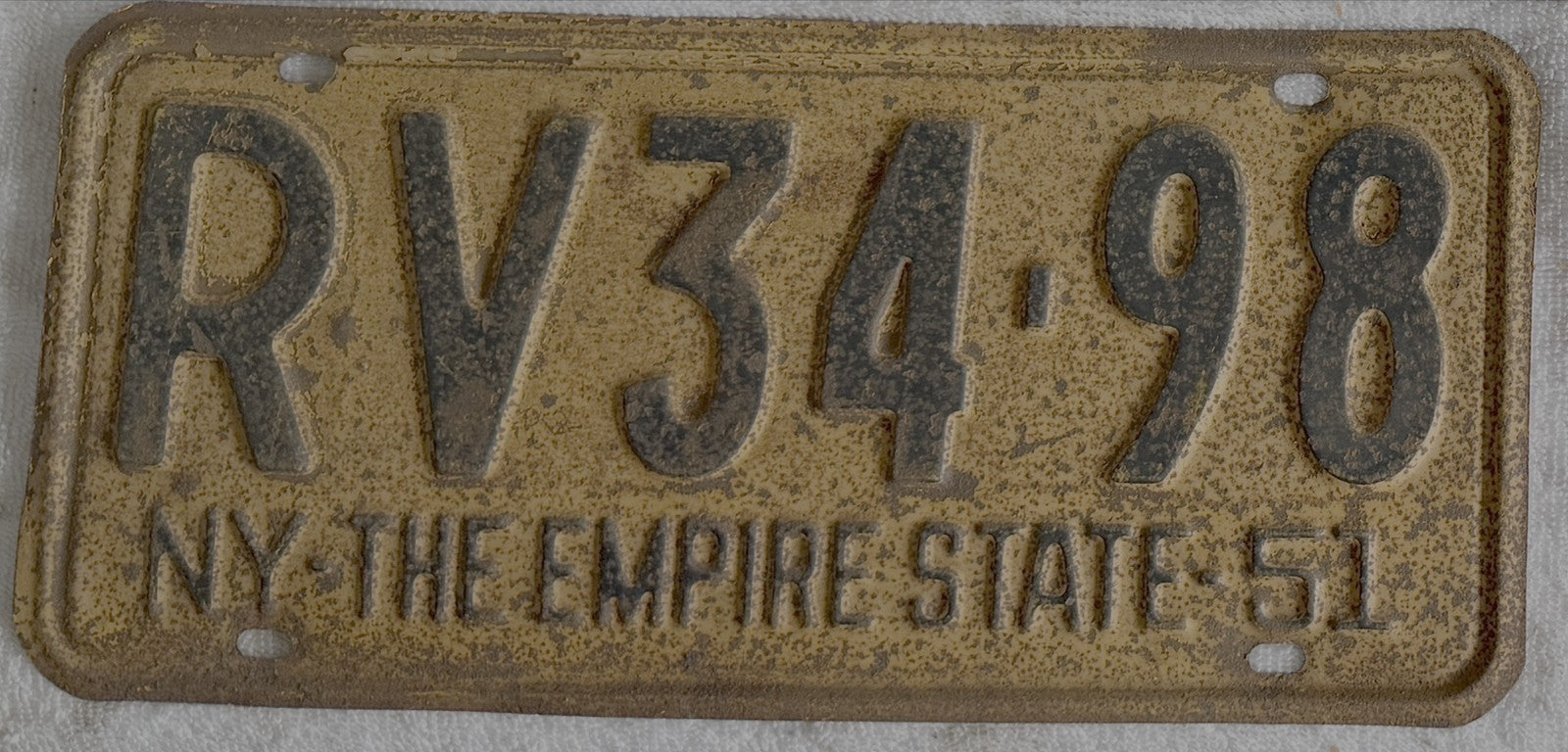 1951 1952 NY Empire State License Plate MATCHED PAIR RV34-98 Original Antique