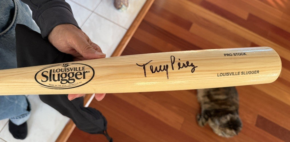 Tony Perez Signed Louisville Slugger Bat Fanatics MLB Authenticated Hologram HOF