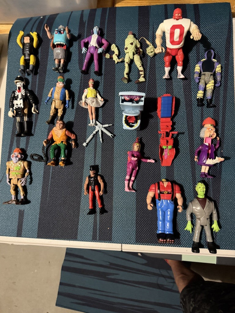 Real Ghostbusters Figure Lot 35+ Kenner Monsters Haunted Humans Heroes Slimer