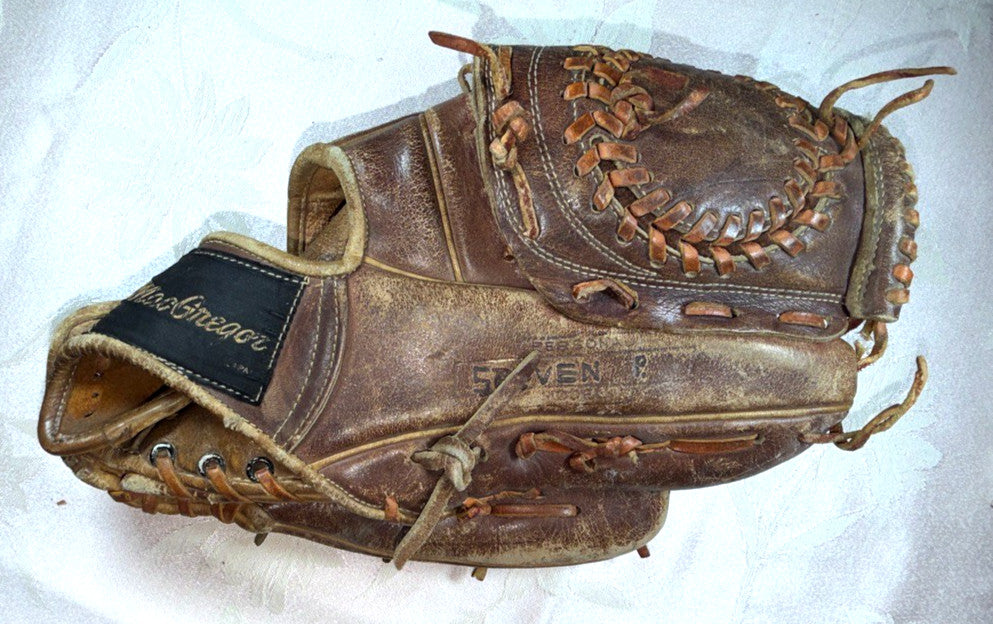 Vintage MacGregor Ken Harrelson Autograph Model Baseball Glove Leather RHT Mitt