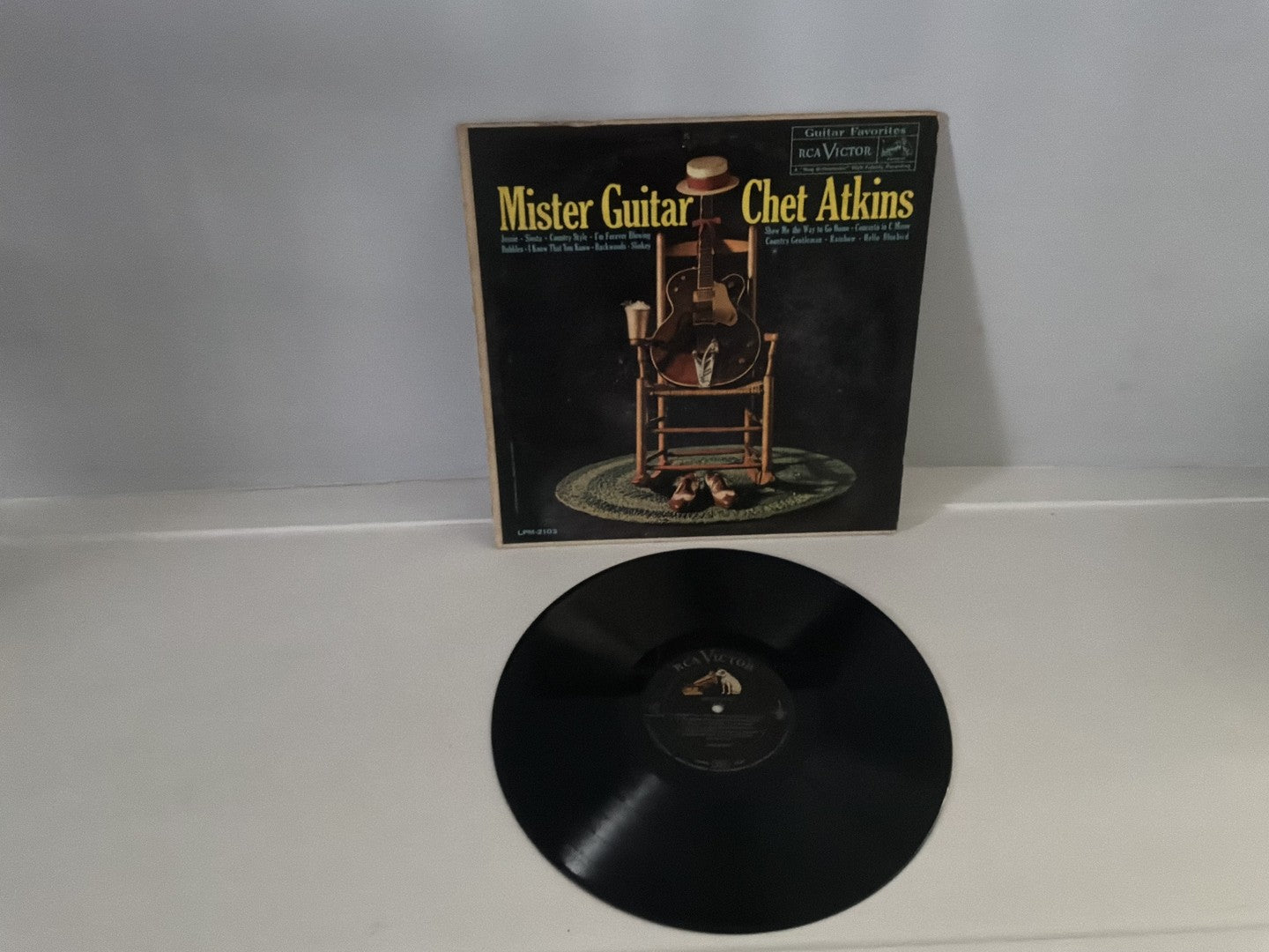 Chet Atkins Mister Guitar 1959 RCA Victor LPM-2103 ORIG MONO Black Nipper Label