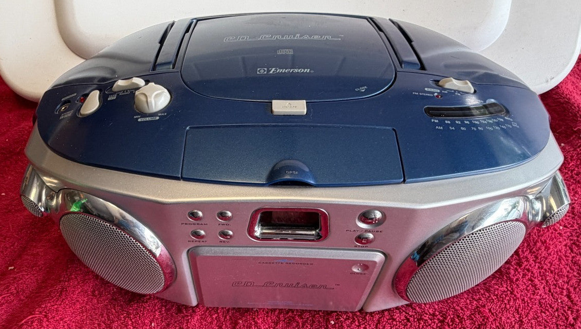 Vintage Emerson CD Cruiser Boombox Portable Player AM FM Radio Y2K Blue Silver