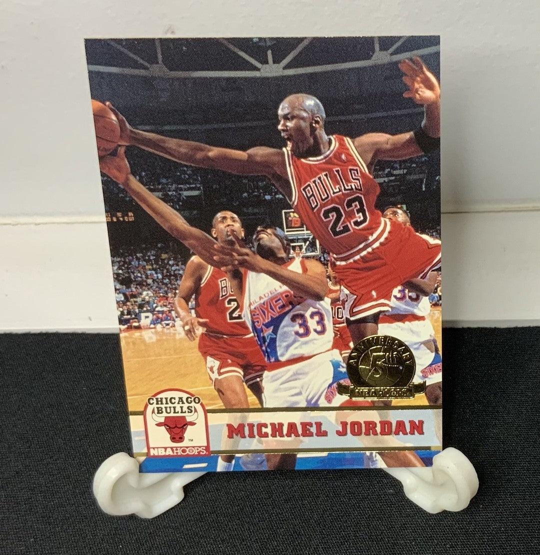 1993-94 NBA Hoops Michael Jordan #28 5th Anniversary Gold Stamp Chicago Bulls